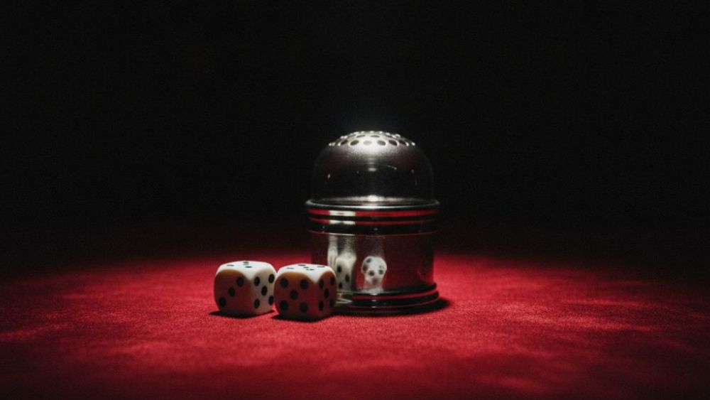 Cách chơi poker Texas: ví dụ ván bài 100k ở sòng online 2026